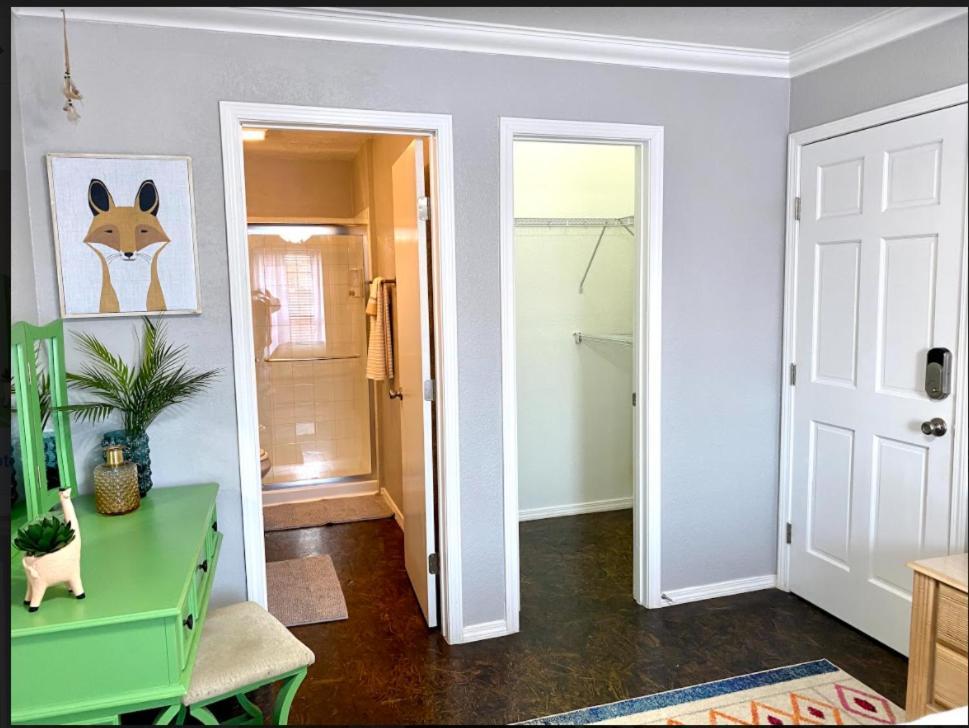 Private Bedroom Suite - Communal House Near Integris Oklahoma City Exterior foto